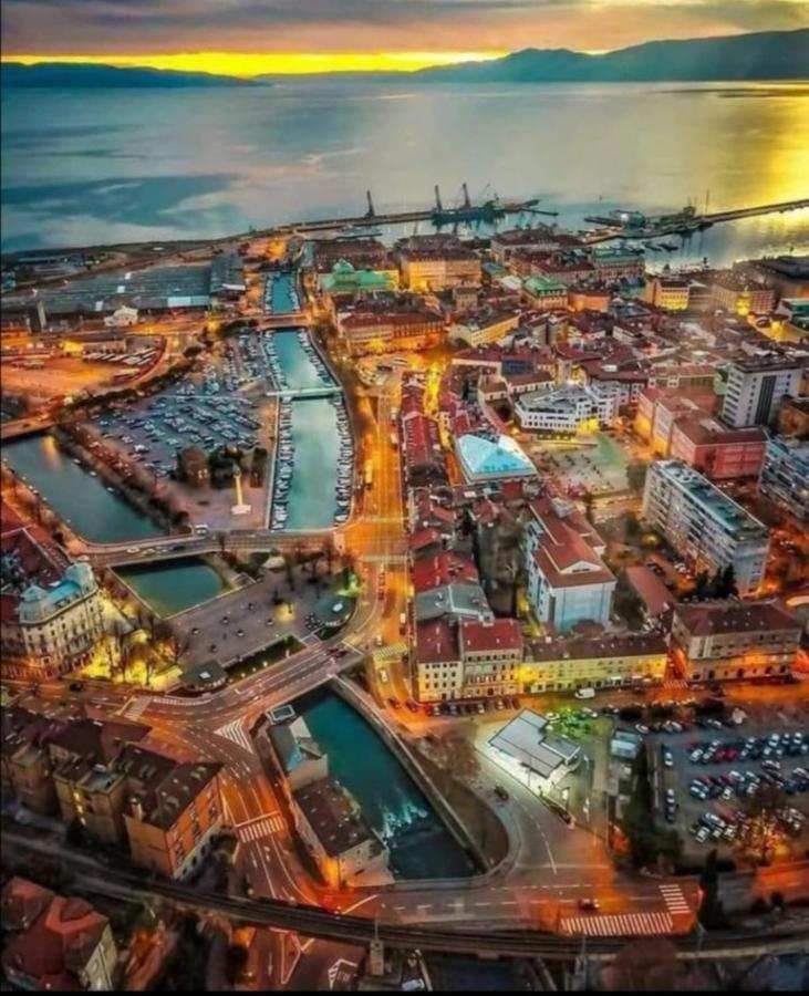 In The Centar Apartment Rijeka Ngoại thất bức ảnh
